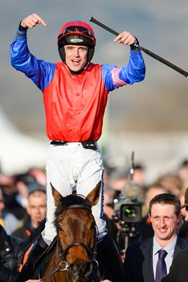 Ruby Walsh & Quevega Mares' Hurdle Cheltenham 2014