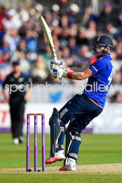 Sam Billings England v New Zealand Chester-le-street 2015