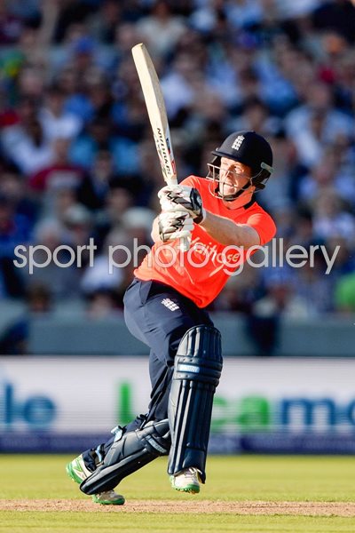Eoin Morgan England v New Zealand T20 Old Trafford 2015