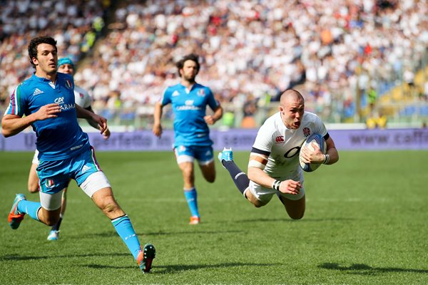 Mike Brown England scores v Italy Rome 6 Nations 2014