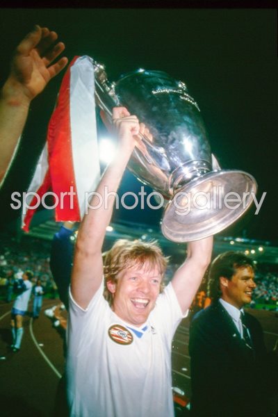  Soeren Lerby of PSV with Euro Trophy 1988 