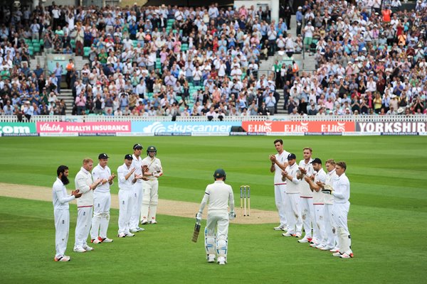  2015 Michael Clarke Guard of Honour OVal 2015