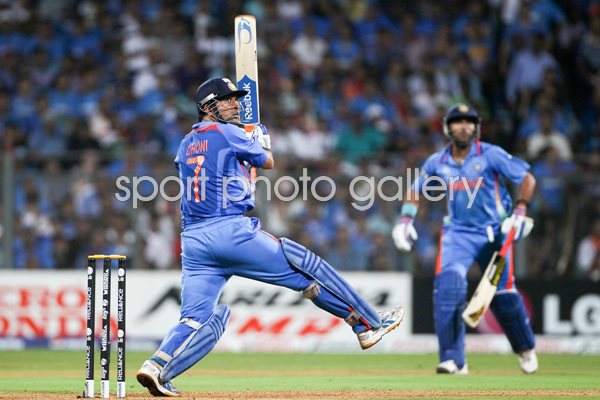 MS Dhoni India World Cup Final