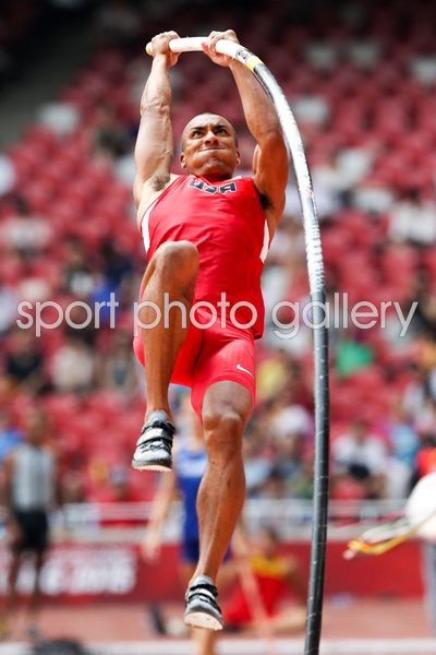 Ashton Eaton USA Decathlon Pole Vault Beijing 2015
