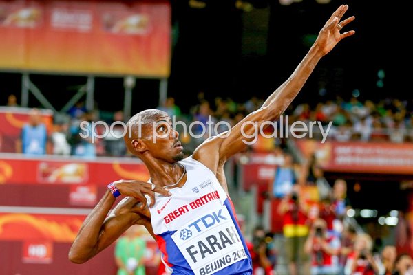 Mo Farah lightning bolt World Athletics 2015