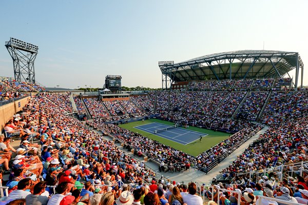 Fans watch Rafael Nadal v Diego Schwartzman 2015 US Open