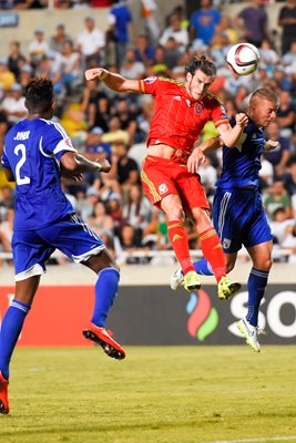 Gareth Bale header Wales