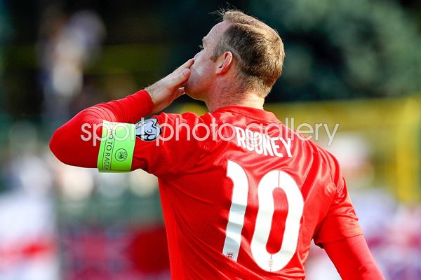 Wayne Rooney equals the record of 49 goals for England 