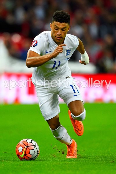 Alex Oxlade Chamberlain England Wembley 2015