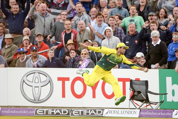 Glenn Maxwell Australia Boundary Catch Headingley 2015