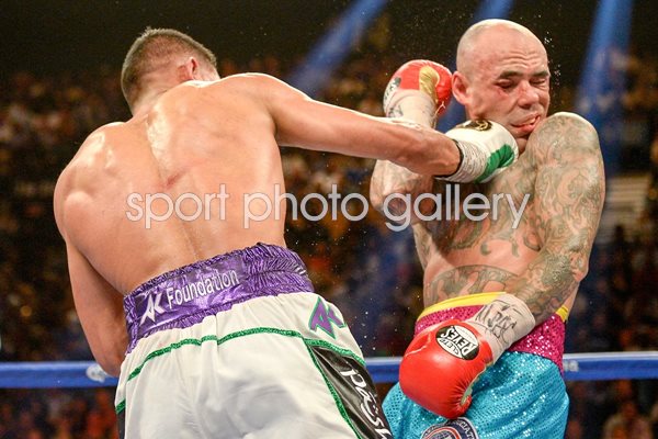 Amir Khan v Luis Collazo 2014