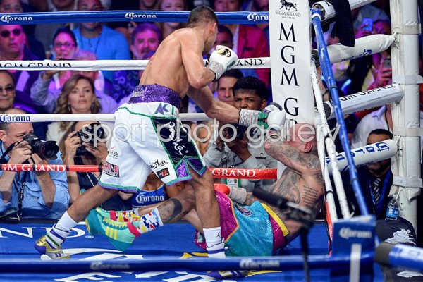 Amir Khan v Luis Collazo 2014