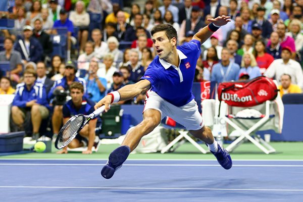 Novak Djokovic misses Federer's backhand
