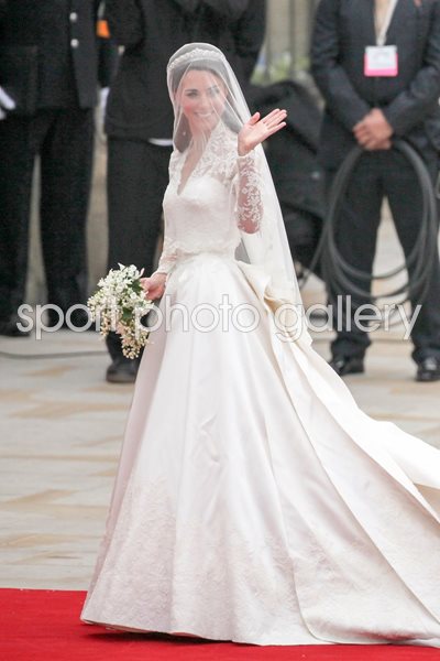 Royal Wedding Photos - Kate Middleton arrives