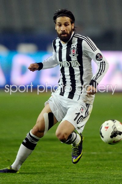 Olcay Sahan Besiktas v Fenerbahce 2014