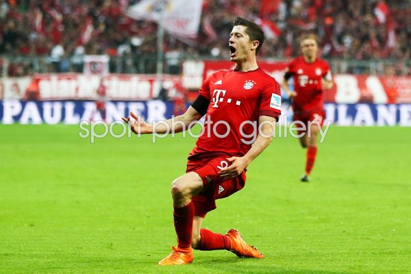  Lewandowski Bayern Munich celebrates goal