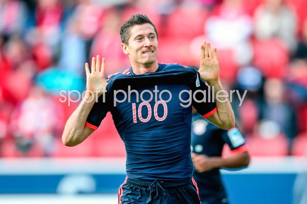  Robert Lewandowski Bayern München 100 Bundesliga goals 