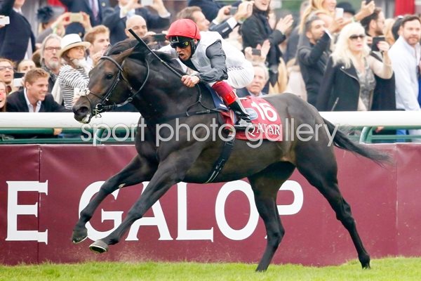 Frankie Dettori & Golden Horn Prix De L'Arc De Triomphe 2015
