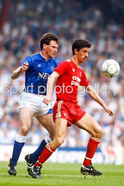 Ian Rush Liverpool v Dave Watson Everton