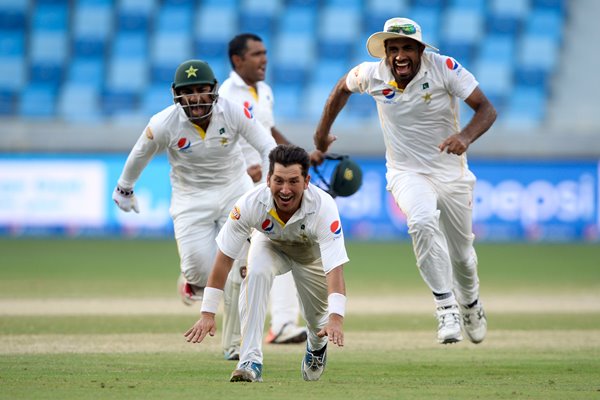 Yasir Shah winning wicket Pakistan v England Dubai 2015