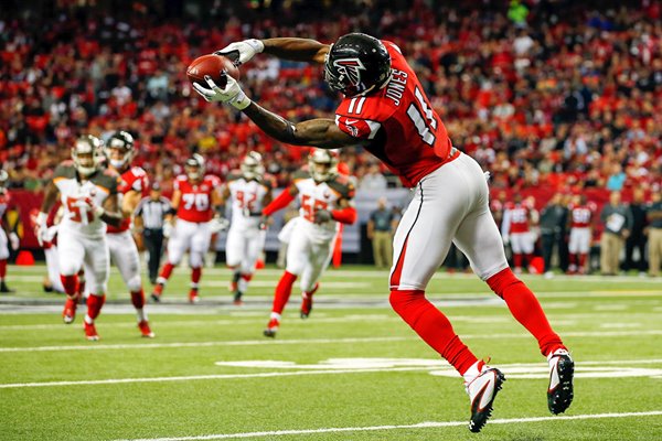 Julio Jones Atlanta Falcons makes a catch