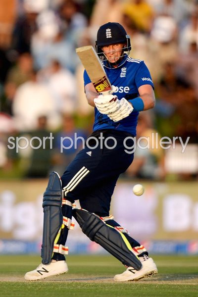 Joe Root England v Pakistan ODI Abu Dhabi 2015