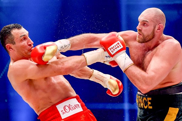 Tyson Fury beats Wladimir Klitschko World Title Fight 2015