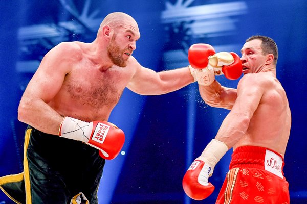 Tyson Fury beats Wladimir Klitschko World Title Fight 2015