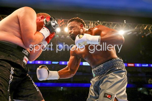 Dereck Chisora v Jacov Gospic London 2015