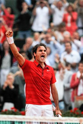 Roger Federer ends Djokovic run 