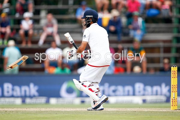 Moeen Ali England Broken Bat v South Africa 2016