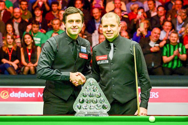 Ronnie O'Sullivan and Barry Hawkins Masters Final 2016