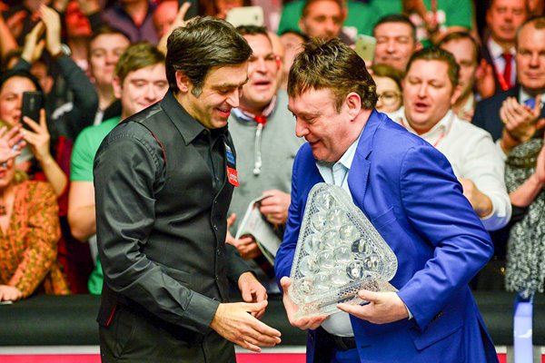 Ronnie O'Sullivan Masters Champion & Jimmy White 2016