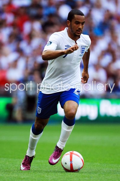 Theo Walcott England v Switzerland 2011