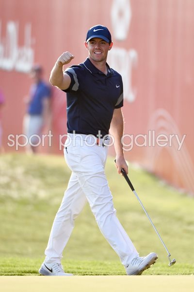 Rory McIlroy Eagle 18th Abu Dhabi Golf Club 2016