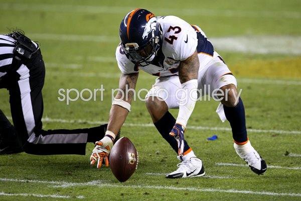 TJ Ward Denver Broncos Fumble Recovery Super Bowl 2016