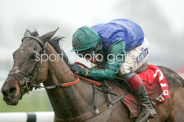 Bishops Road ridden by Richard Johnson Betfred Grand National Trial