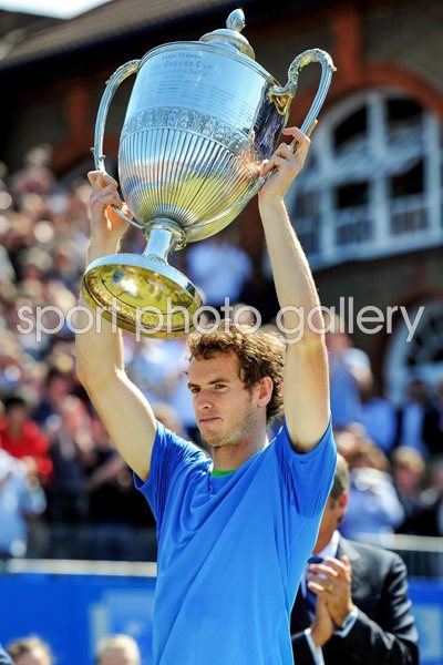 Andy Murray of Great Britain celebrates Queens 2011