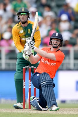 Eoin Morgan England hits out v South Africa