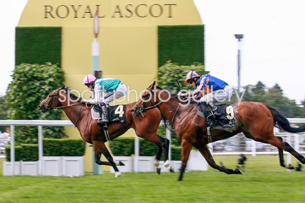 Frankel wins at Royal Ascot 2011