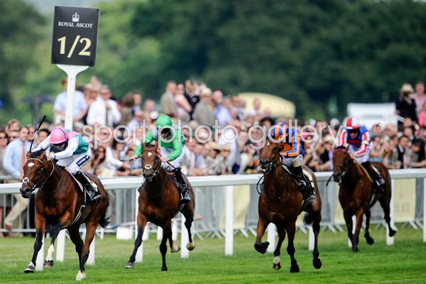 Frankel wins at Royal Ascot 2011