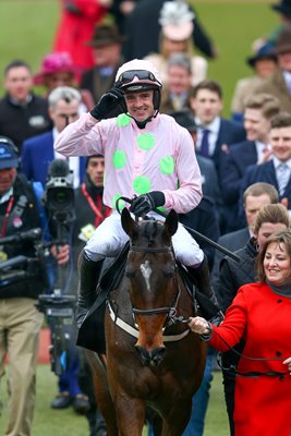 Ruby Walsh & Douvan win Arkle Chase Cheltenham 2016