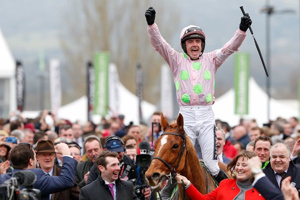 Ruby Walsh & Annie Power win Champion Hurdle Cheltenham 2016