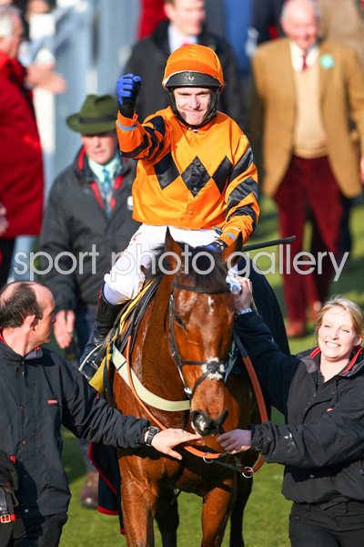 Tom Scudamore & Thistlecrack World Hurdle Cheltenham 2016