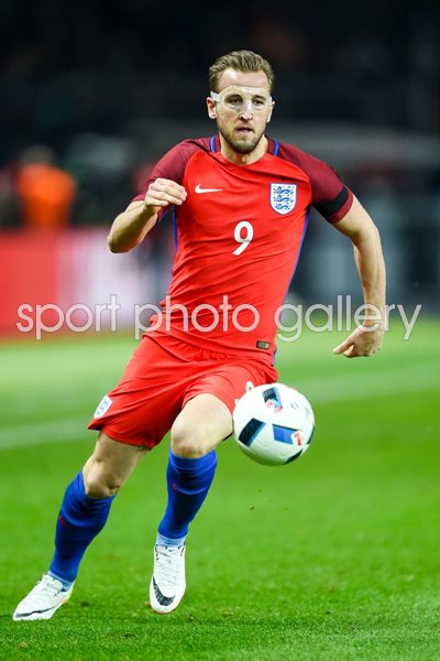 Harry Kane England v Germany Olympiastadion Berlin 2016