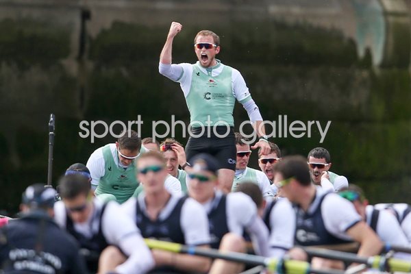 Cambridge Crew win University Boat Race 2016
