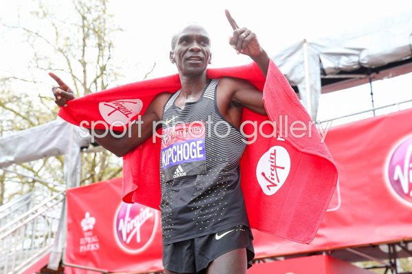 Eluid Kipchoge wins London Marathon 2016