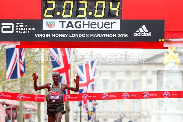 Eluid Kipchoge wins London Marathon 2016