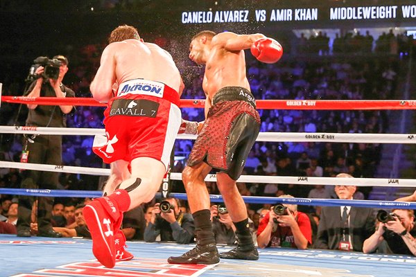 Canelo Alvarez knock out punch v Amir Khan 2016