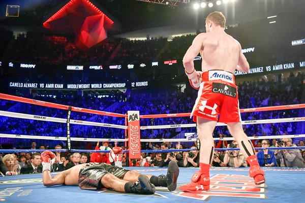 Canelo Alvarez knock out punch v Amir Khan 2016